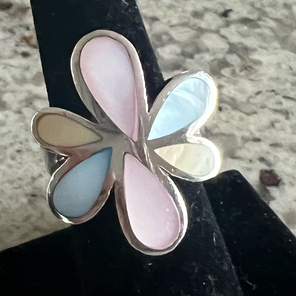 Sterling silver MOP Flower Ring